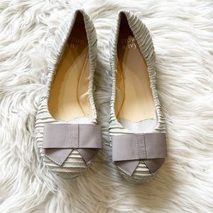 Crown & Ivy NEW Silver Gray Bow Detail Ilene Foldable Ballet Flats Size 8.5M